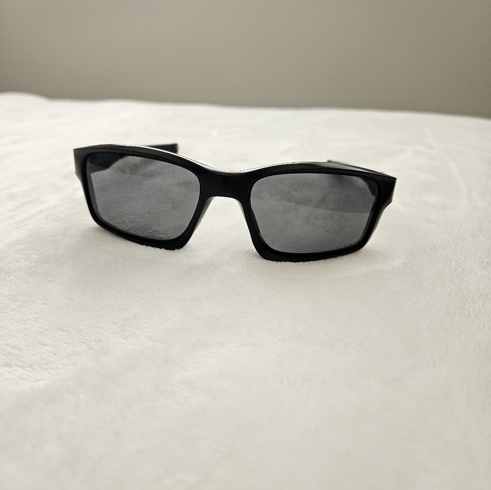 NWT Oakley Sunglasses OO9247-15 Matte Black